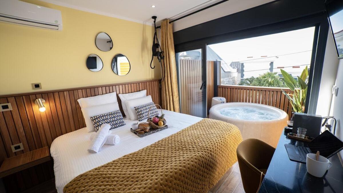 Maison Le Patio Jacuzzi Saint-Denis Exterior photo